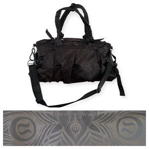 Lululemon Black Peacock Print Destiny Duffel Bag